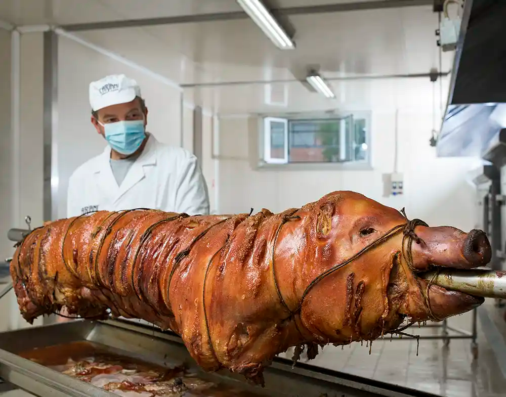 porchetta-di-bevagna-intera-cariani-street-food-umbria.png